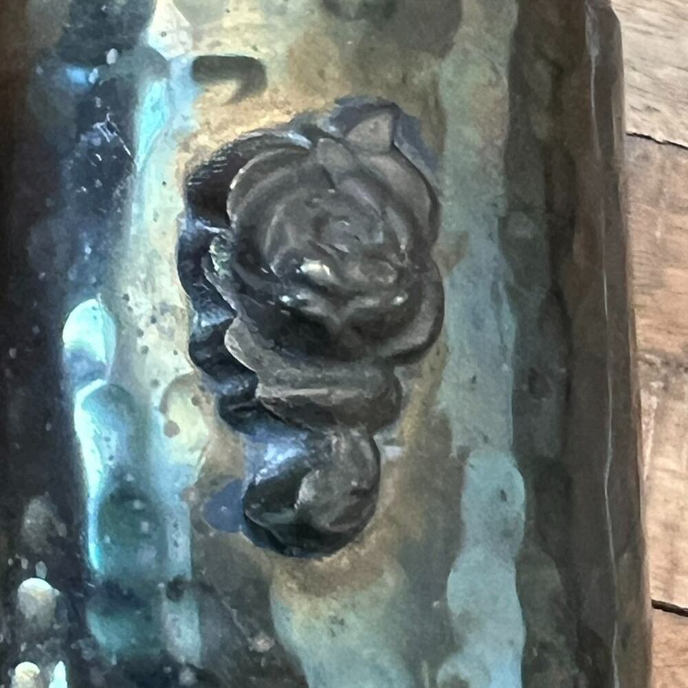 Vintage Hammered Brass Planter 6" Small Rose Emblems - Picture 5 of 11